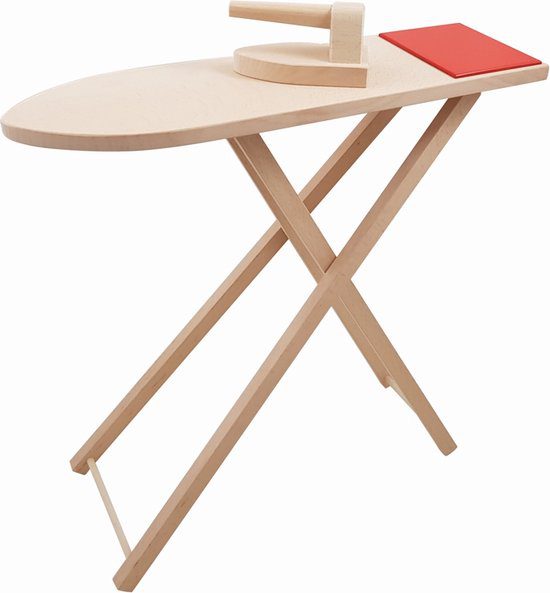 Houten strijkplank en strijkbout