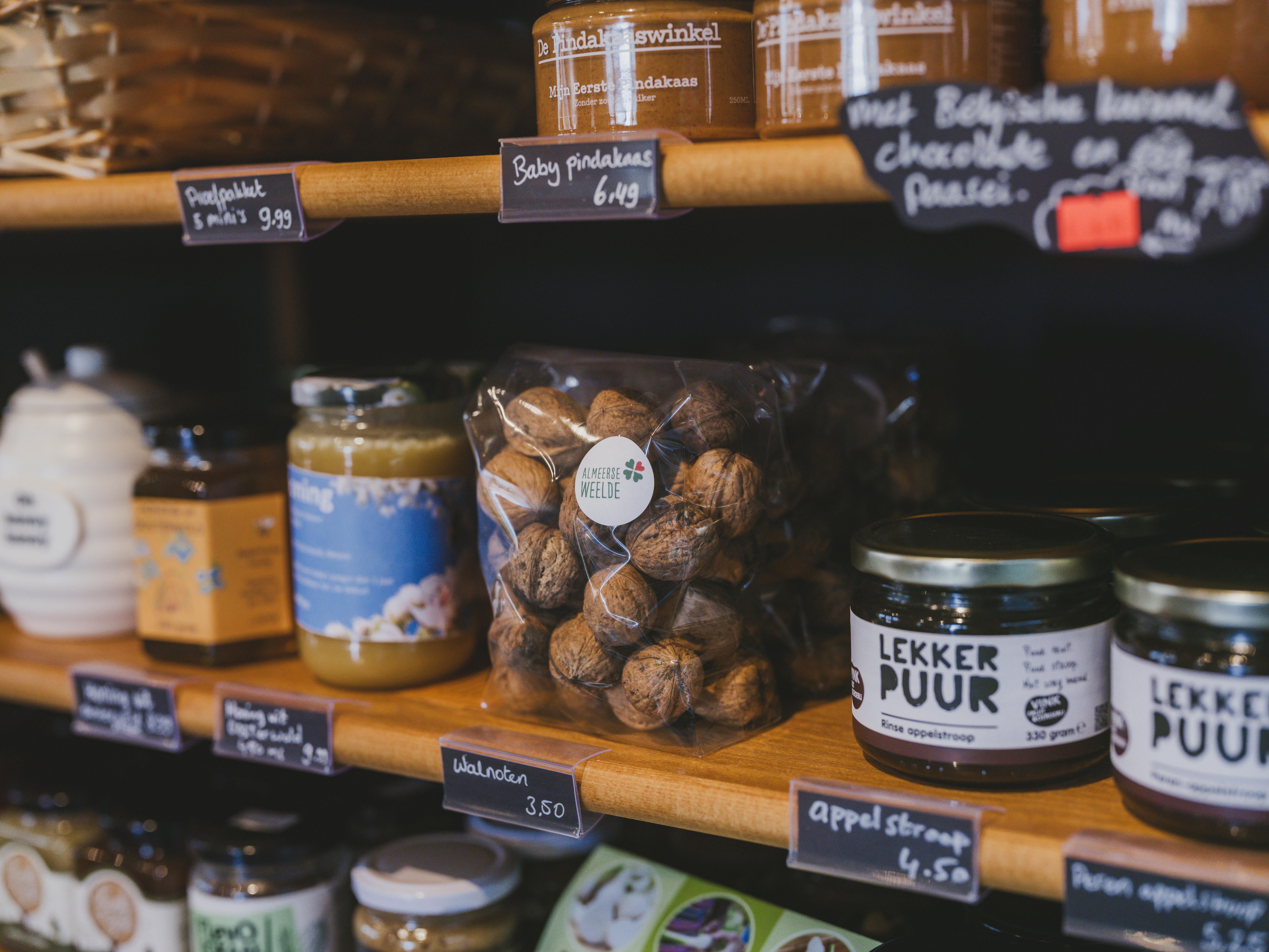 Boerderijwinkel bezoeken leuk uitje met peuter